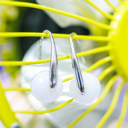 925 Silver Hook Earrings With White Agate Sphere 12x27mm