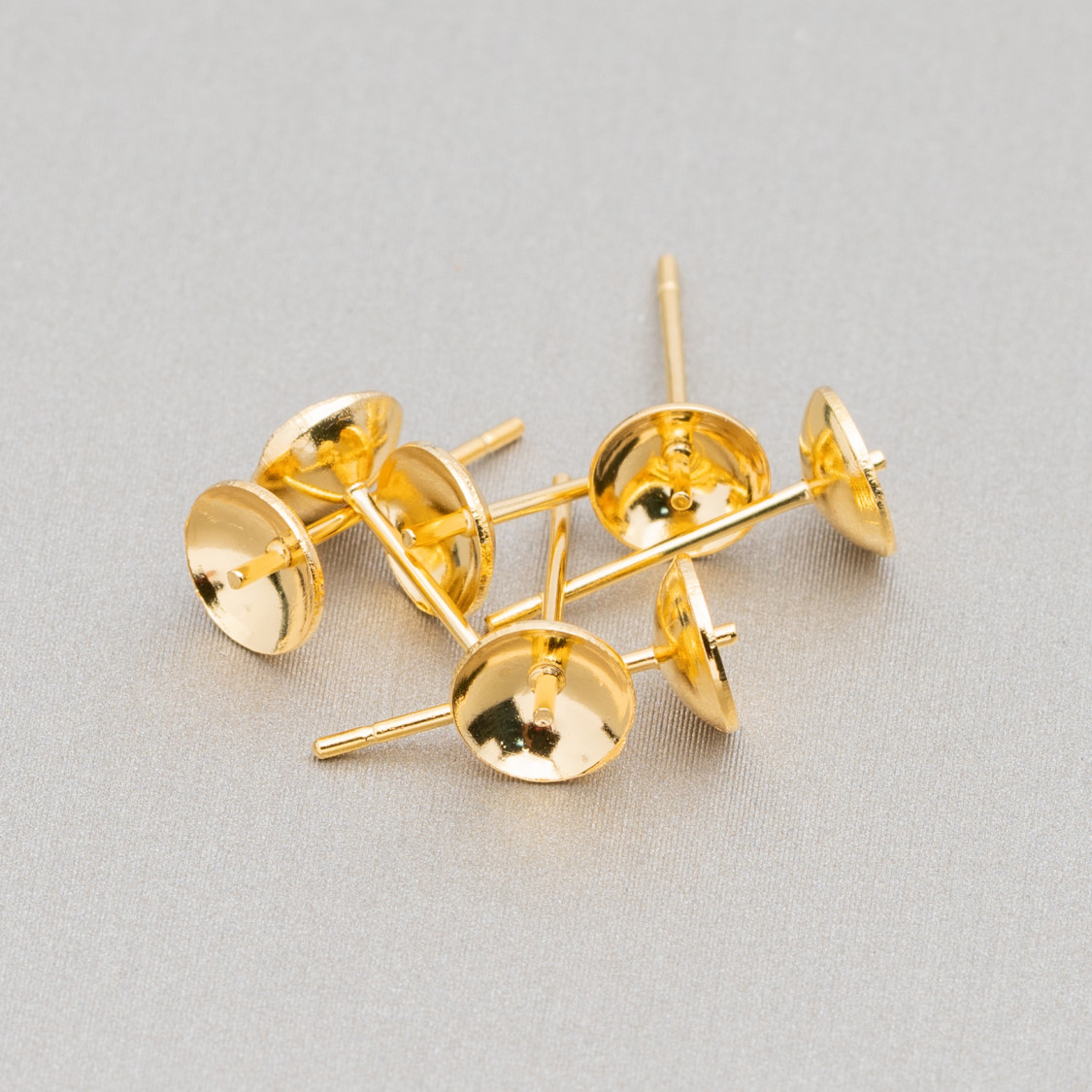4 paia di connettori ricurvi in rame placcato oro con pin filettato da 2 mm ideali per altoparlanti audio 8PCS Oiyagai 4 paia di connettori ricurvi in rame placcato oro con pin filettato da 2 mm ideali per altoparlanti audio 8PCS Oiyagai