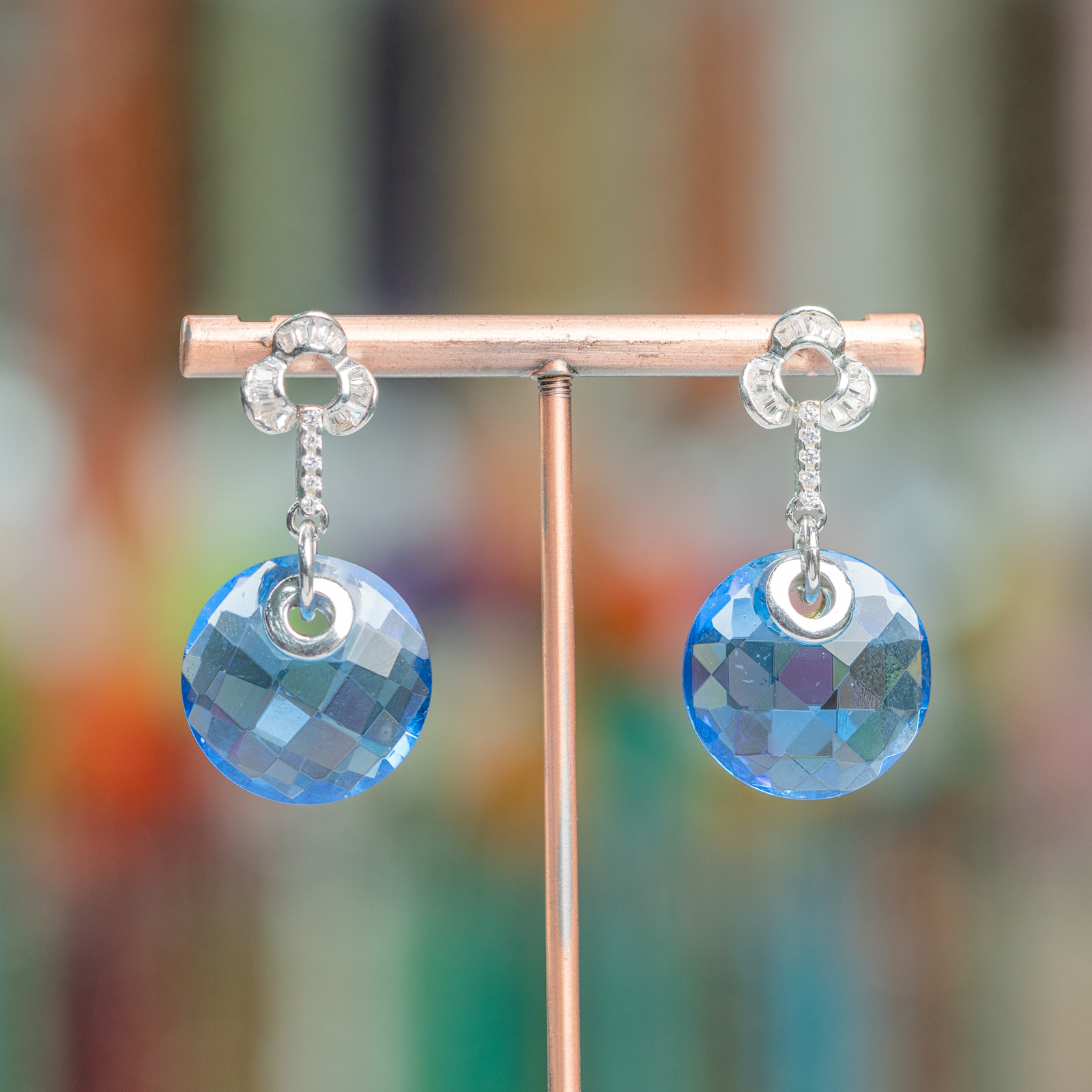 Orecchini A Perno Di Argento 925 Con Zirconi E Pendente Tondo Blu Indaco 20x40mm
