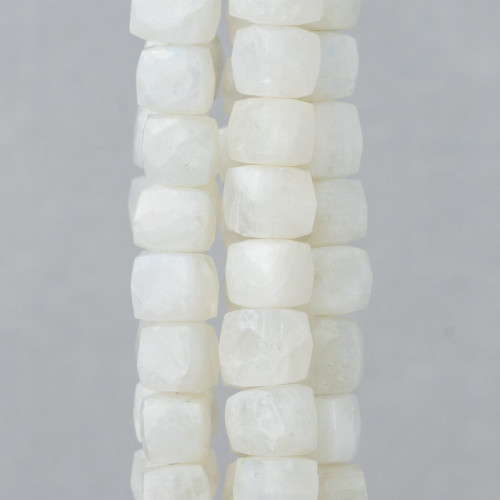 Indische Steine, maschinengeschnittener Würfel, facettierter Draht, 14–15 cm Durchmesser, 8–10 mm Mondstein