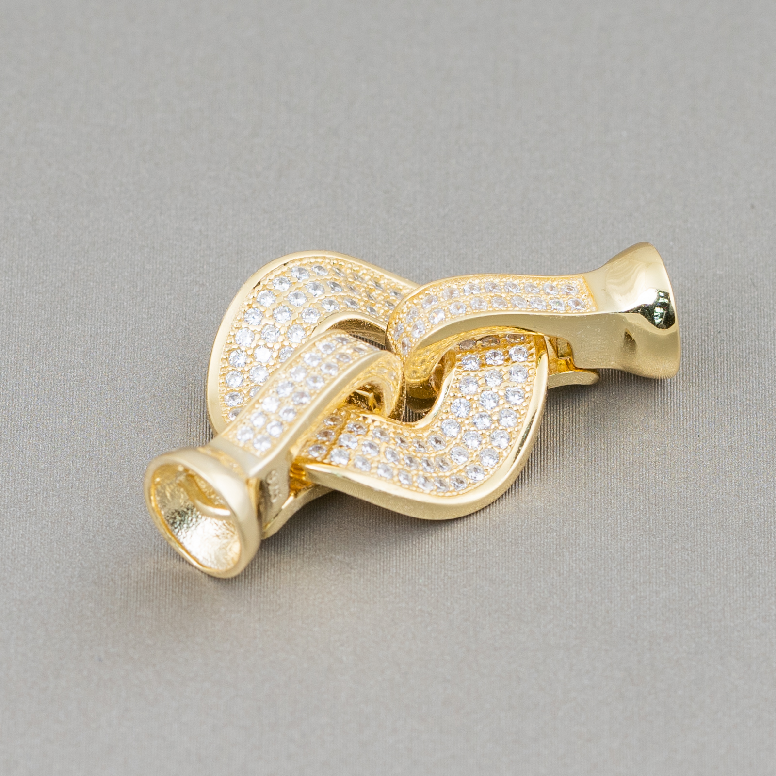 Chiusura Di Argento 925 Con Zirconi Micropave Tondo Forato Ondulato 33x18mm 1pz Dorato