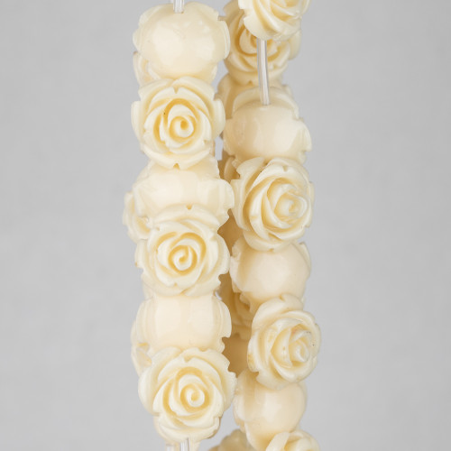 Harz-Blumenperlen, 16 mm, 28 Stück – Durchgangsloch – Cremeweiß