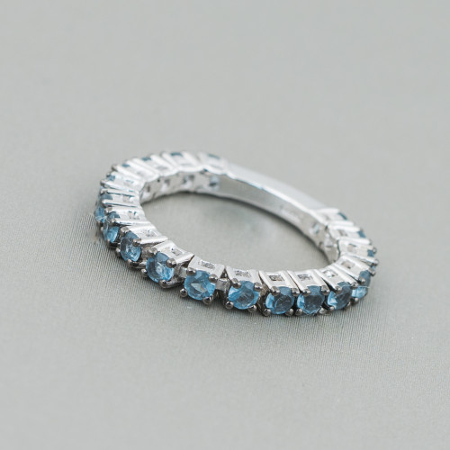 Ring aus 925er Silber mit Lichtpunkten, weiche Ringstärke: 3 mm, Saphir