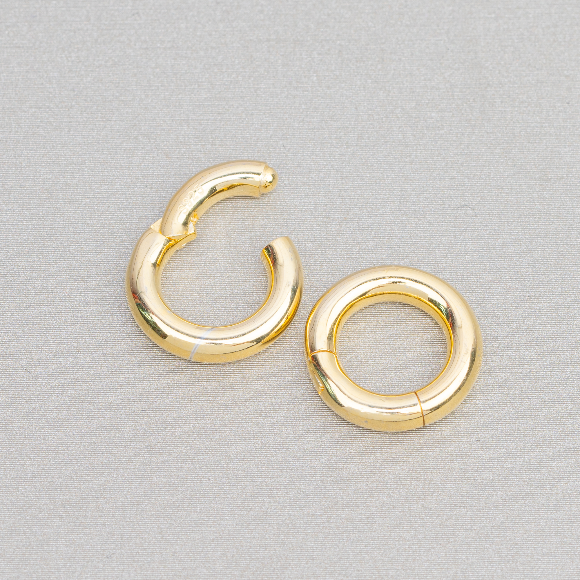 Chiusura Di Argento 925 Gancio A Ciambella Con Chiusura Invisibile 14mm 4pz Dorato