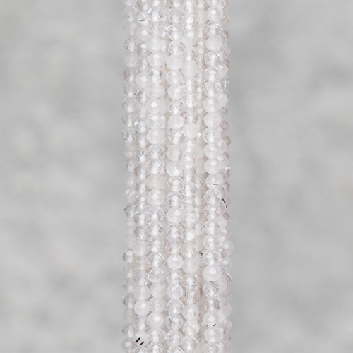 Facettierter Bergkristall im Diamantschliff, 2,5 mm