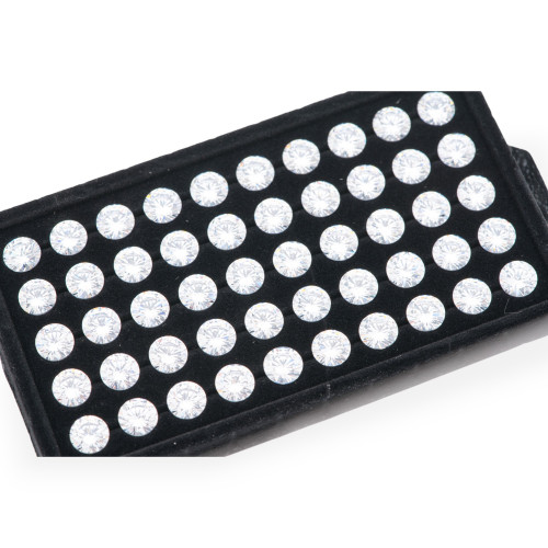 PIERRES DE SERTISSAGE ET ZIRCONE | Worldofjewel.com
