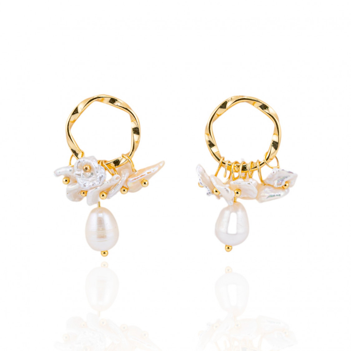 Orecchini Di Bronzo Handsmade Con Perle Di Fiume-ORECCHINI MADE WITH STYLE | Worldofjewel.com