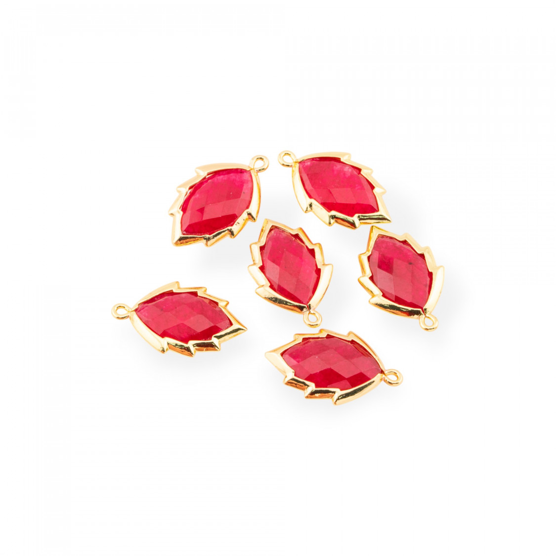 Componente Pendente Di Ottone Forma di Foglia Con Pietre Dure 20mm 6pz Dorato Rosso- MANGO | Worldofjewel.com