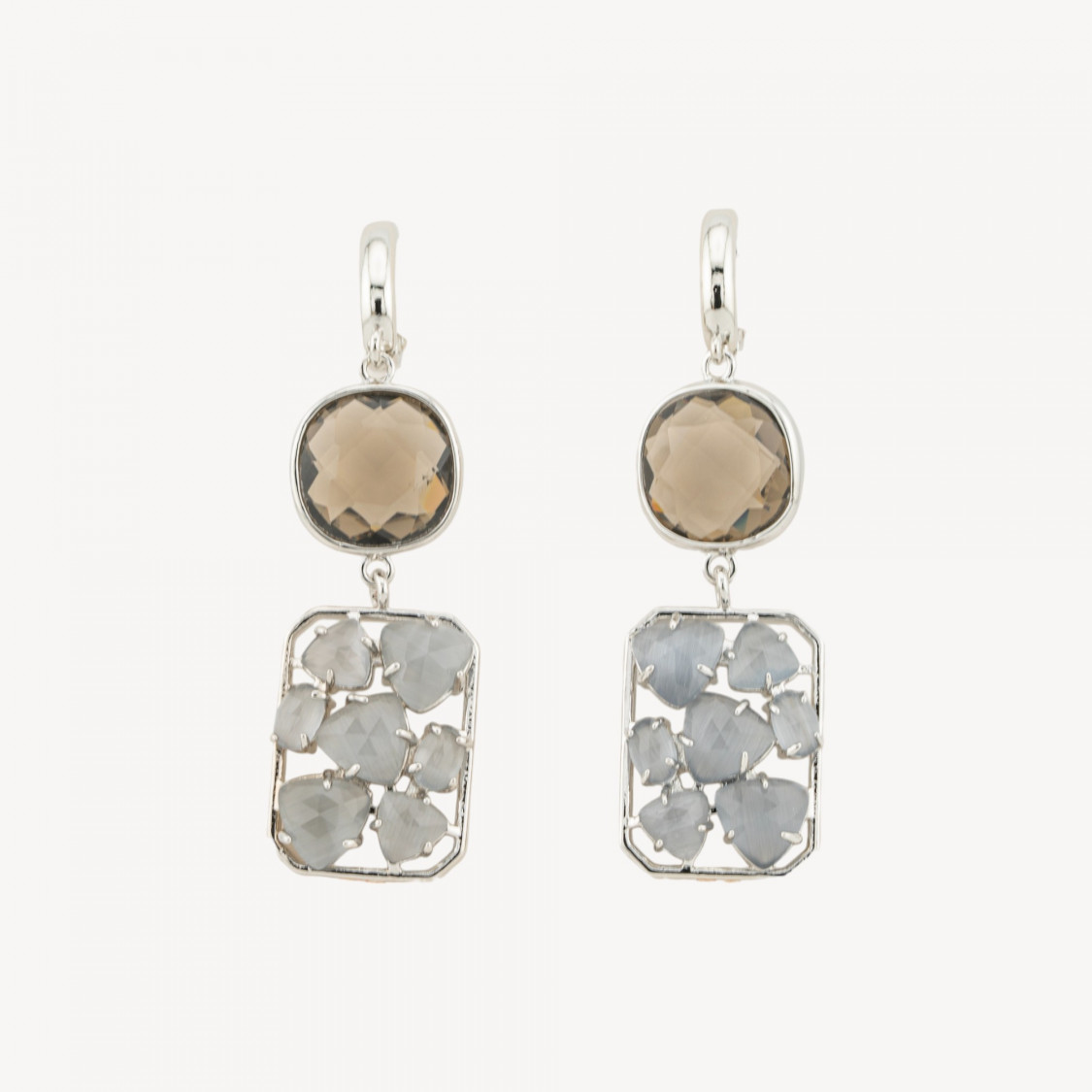 Orecchini A Monachella Chiusa Di Bronzo Con Cristalli E Occhio Di Gatto 17x60mm Grigio-ORECCHINI MADE WITH STYLE | Worldofjewel.com