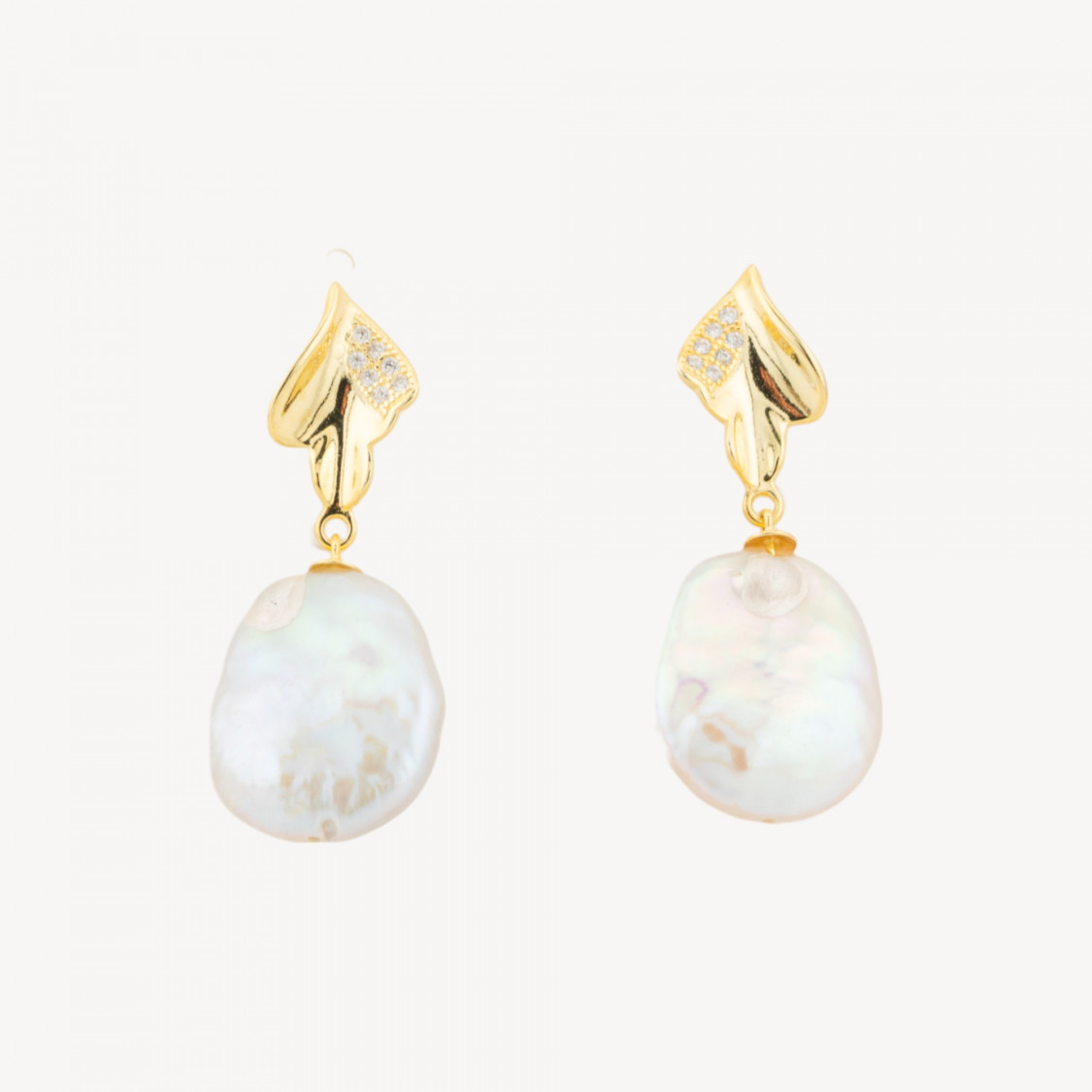 Boucles d'oreilles à fermoir à levier en argent 925, ornées de perles baroques de rivière de 16 x 40 mm et de pierres dorées.-ARGENT 925 DESIGN ITALIE | Worldofjewel.com