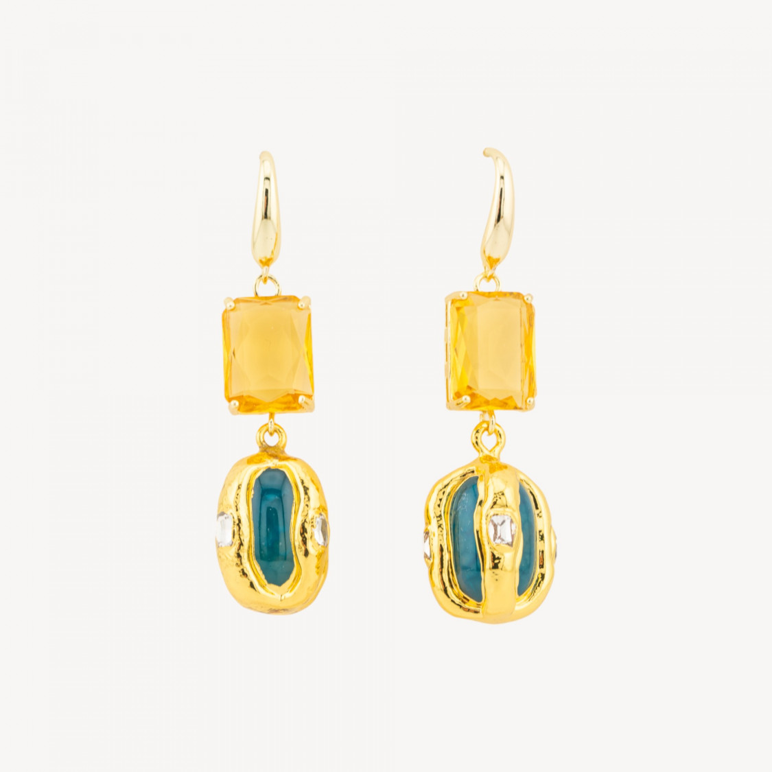 Orecchini A Monachella Di Bronzo Con Cristalli CZ e Perlina Dorata MOD6-BRONZO CRYSTAL | Worldofjewel.com