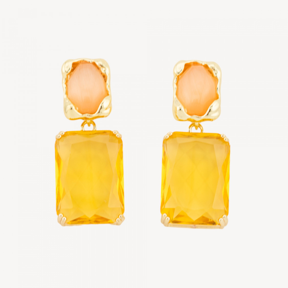 Orecchini A Perno Di Bronzo Con Occhio Di Gatto e Cristalli CZ Incastonate Dorate 18x40mm ALYSSA PEsca Giallo-ORECCHINI MADE WITH STYLE | Worldofjewel.com