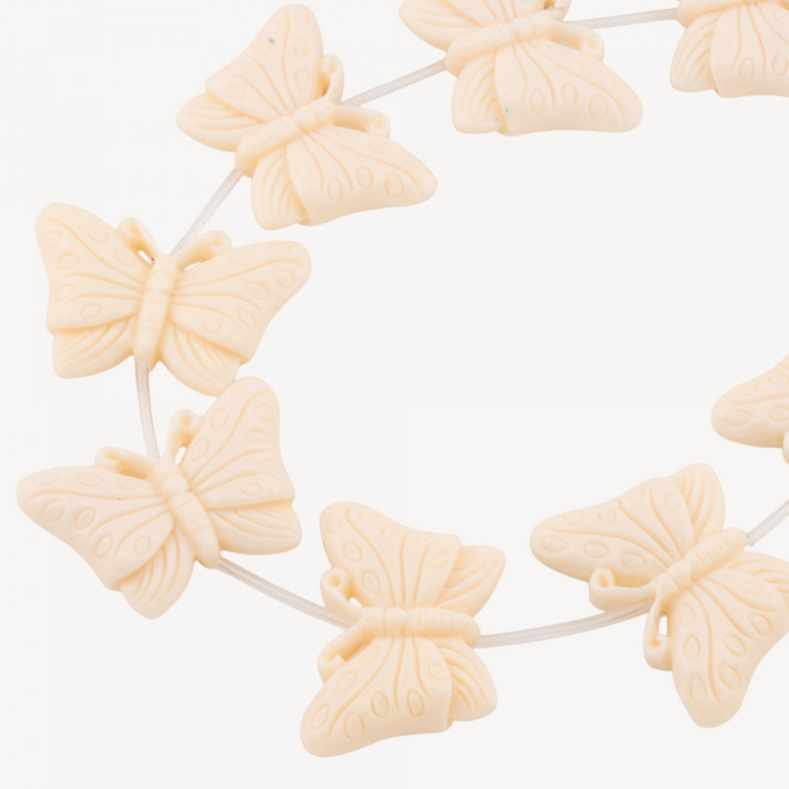 Perles papillon en résine, 40 x 27 mm, 11 pièces, gravées recto verso, blanches-PERLES DE RÉSINE | Worldofjewel.com