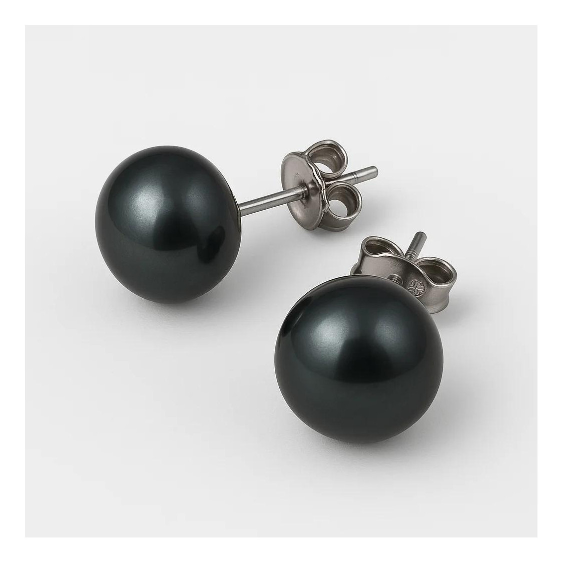 Boucles d'oreilles en argent 925 et perles de rivière grises de Tahiti (9,0-9,5 mm), lot de 6 paires-BOUCLES D'OREILLES À CLOUS EN PERLES | Worldofjewel.com