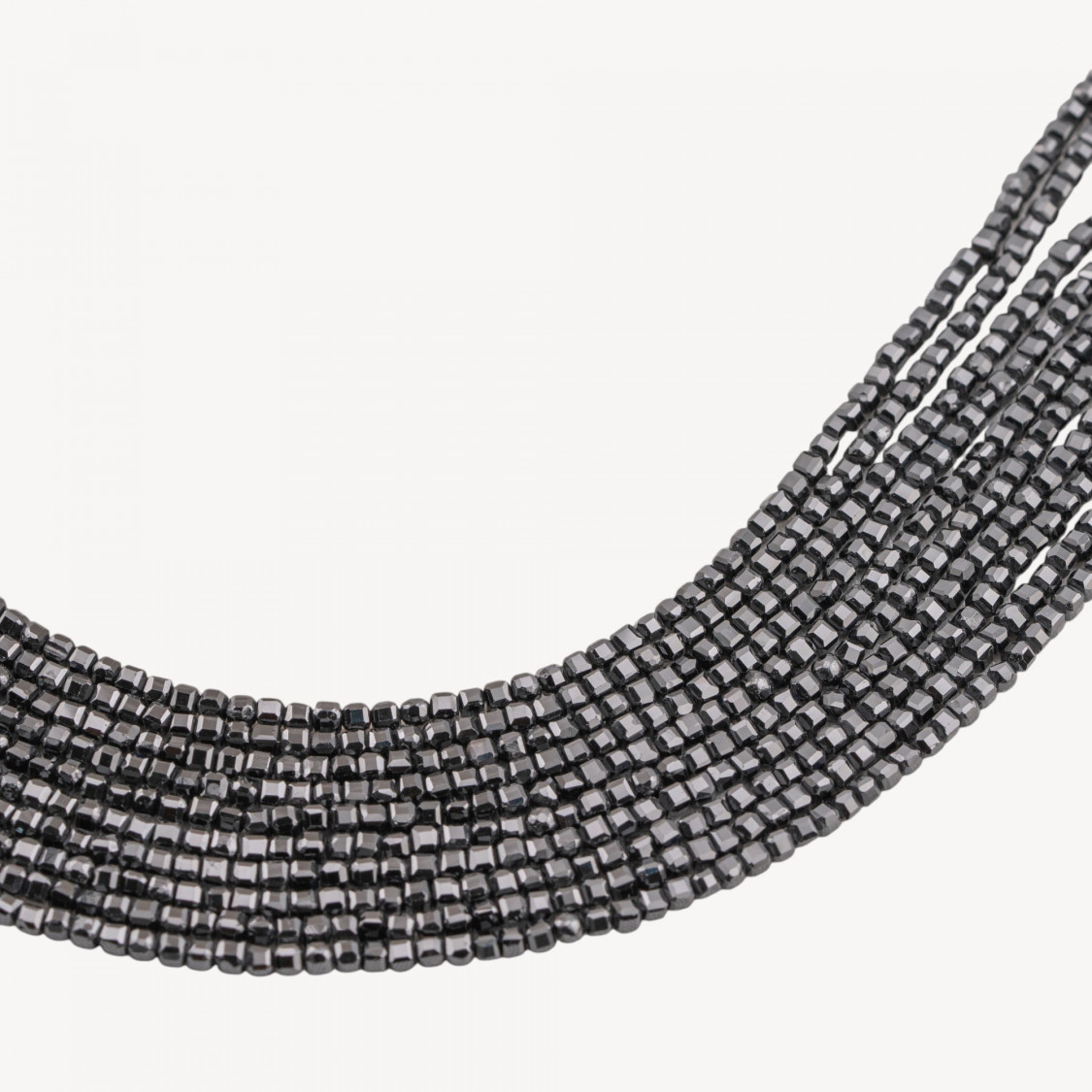 Zirconi Cubi Taglio Rigido 2mm Nero Jet-ZIRCONI | Worldofjewel.com