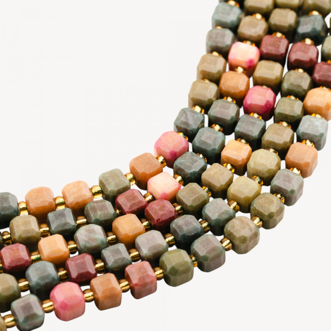 Agata Indiana Taglio Rigido Cubo Sfaccettato 8mm-INDIAN AGATE | Worldofjewel.com