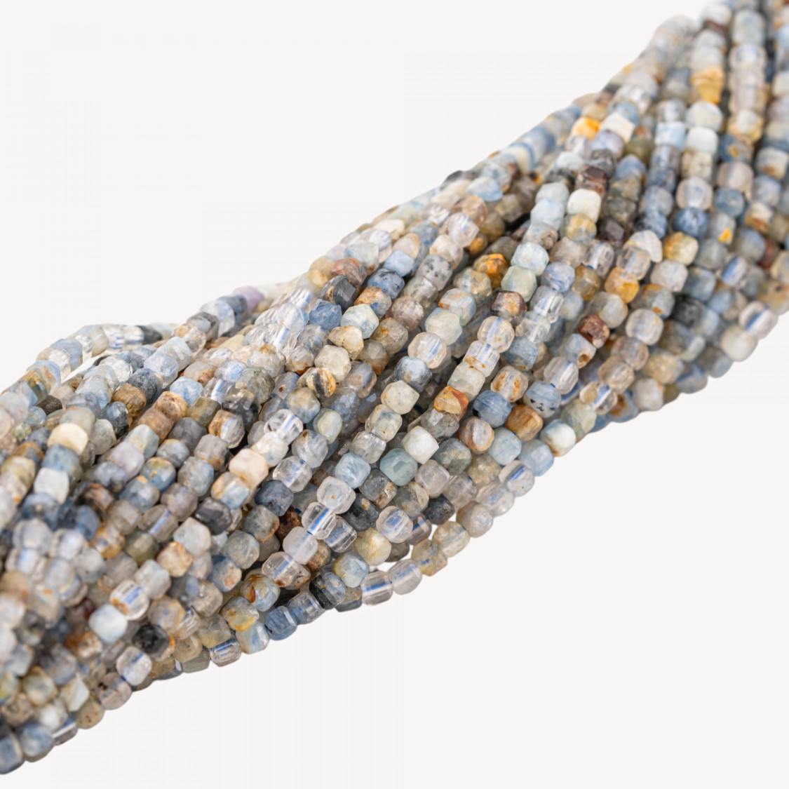 Calcedonio Cubi Taglio Rigido Sfaccettato 2,5mm-CHALCEDONY | Worldofjewel.com