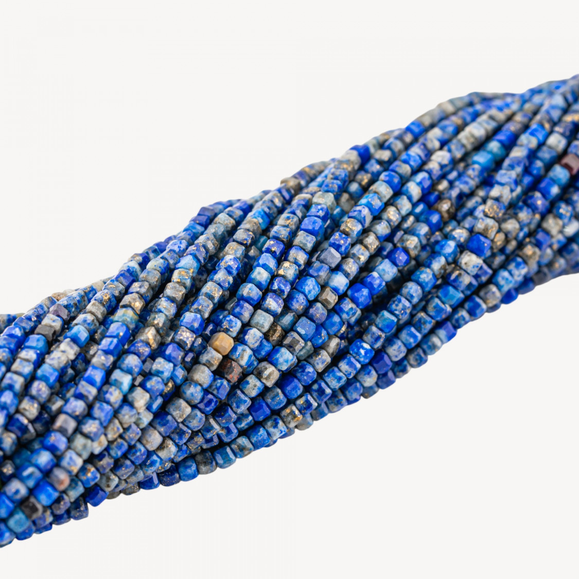 Lapislazzuli Cubi Taglio Rigido Sfaccettato 2mm-LAPIS LAZULI | Worldofjewel.com