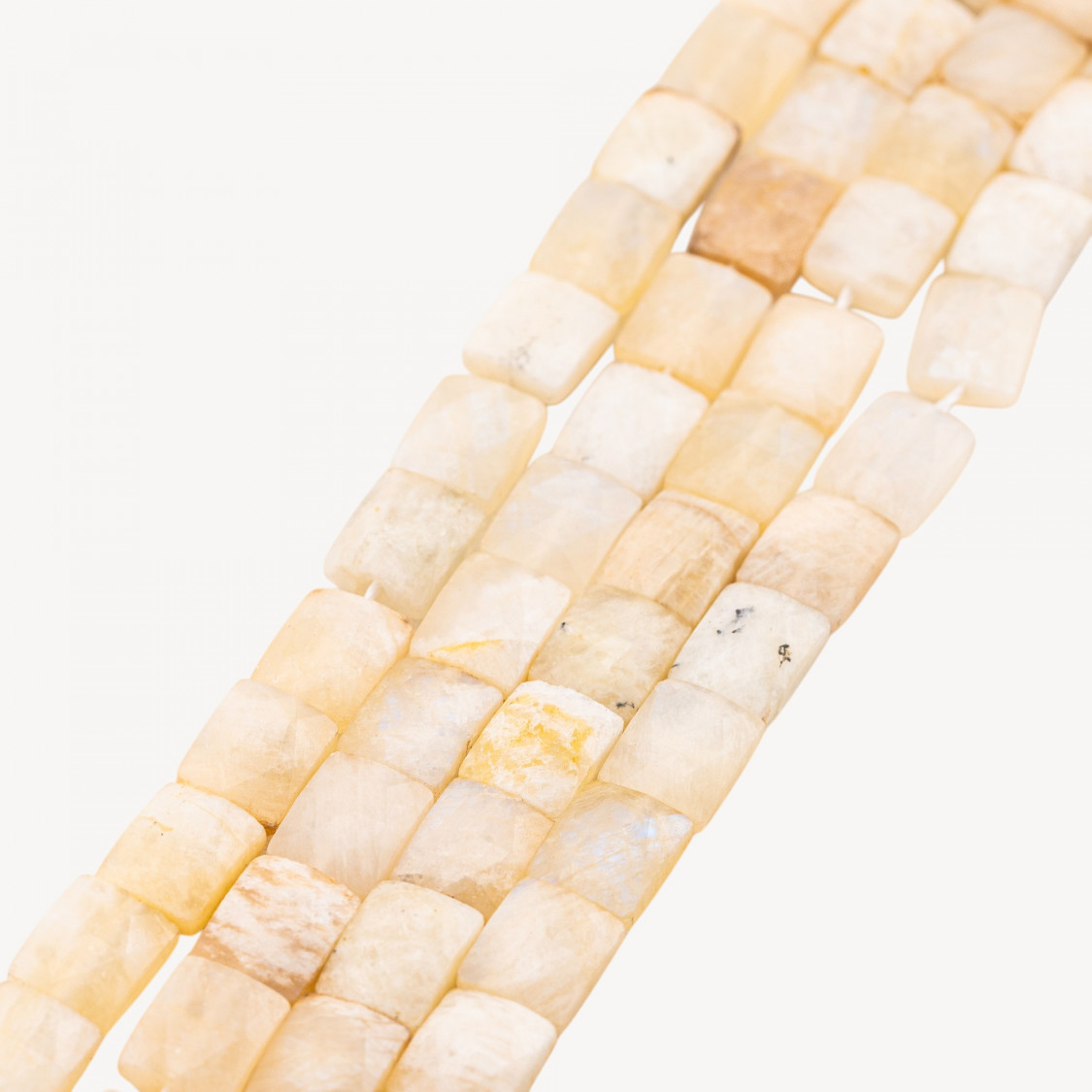 Piedra lunar blanca plana rectangular facetada de corte duro de 8 x 10 mm-PIEDRA LUNA BLANCA | Worldofjewel.com