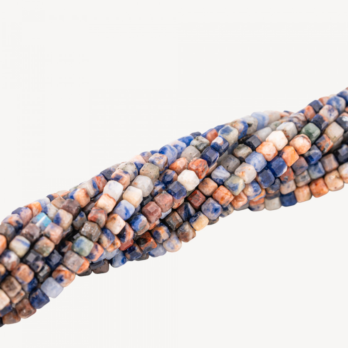 Sodalite Cubi Taglio Rigido Sfaccettato 3mm Chiaro-SODALITE | Worldofjewel.com