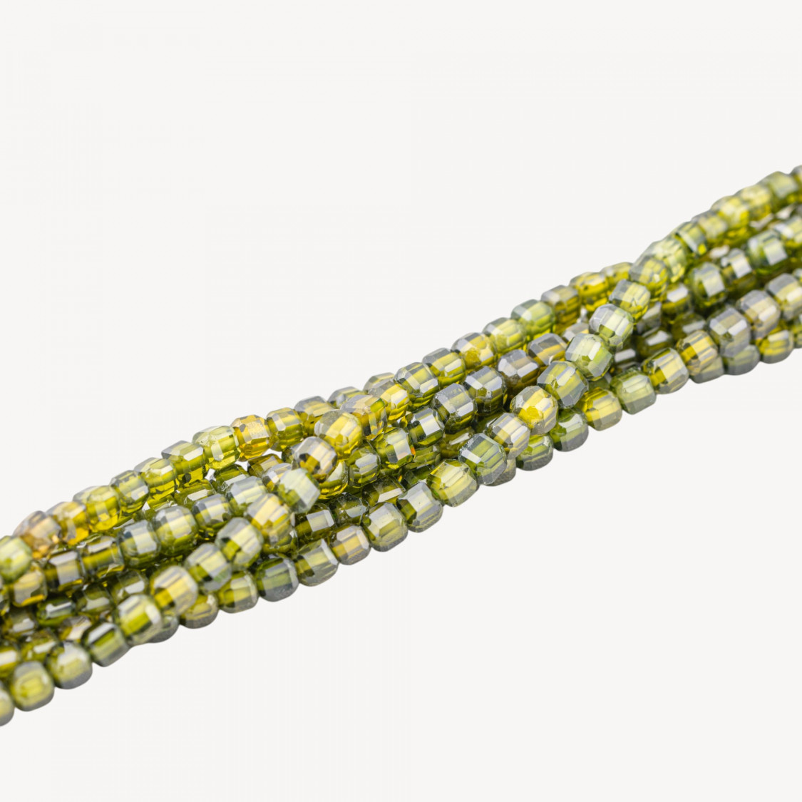 Zirconi Cubi Taglio Rigido 3mm Verde Olivina-ΖΙΡΚΟΝ | Worldofjewel.com
