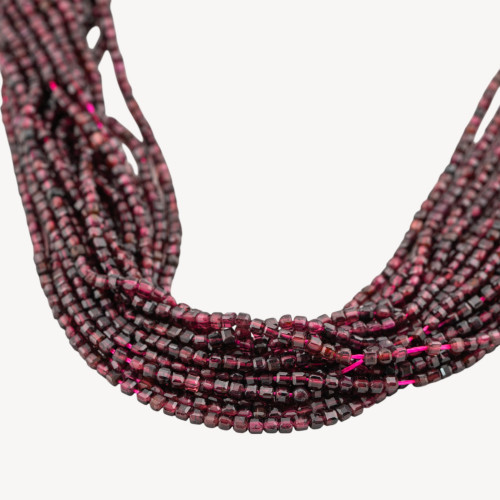 2.5mm Faceted Hard Cut Cube Garnet