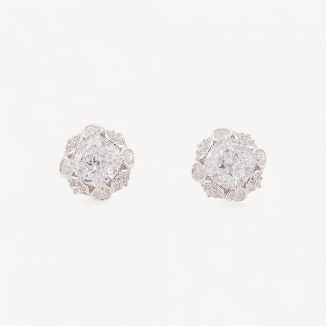 Orecchini In Argento Con Corindone Bianco-PERLINE MEZZO FORO | Worldofjewel.com