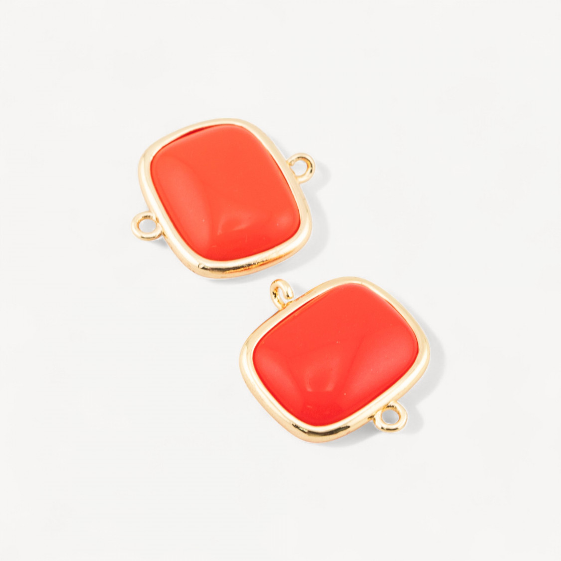 Connettore Componente Di Ottone Con Occhio Di Gatto Rettangolo Liscio 17x19mm Con 2 Anellini 10pz Dorato Rosso Pastello Chiaro-LINKS LISCI E LUCENTI COLLEZIONE LUMINA | Worldofjewel.com
