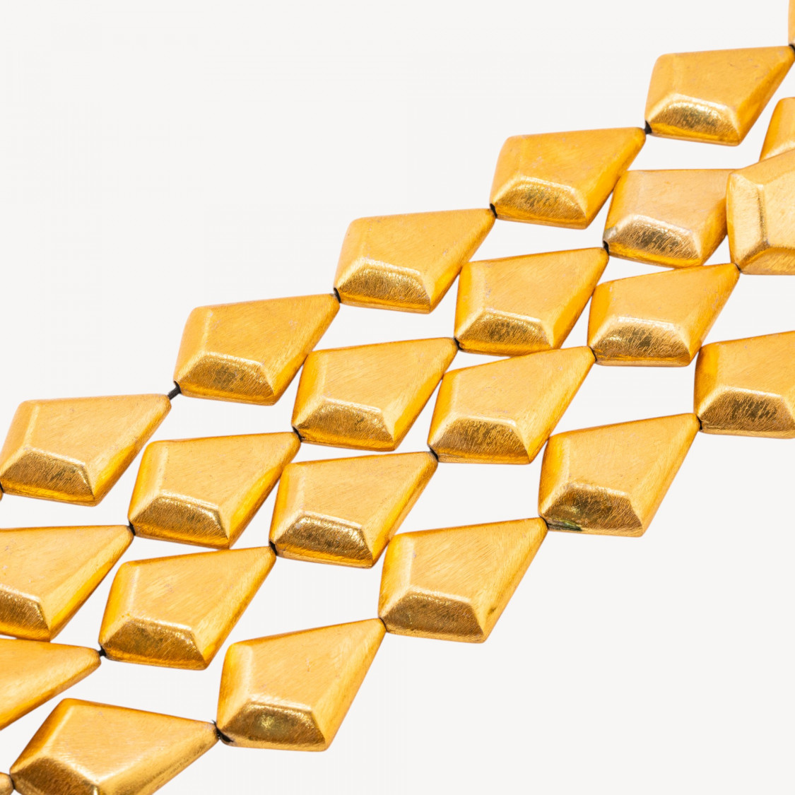Perline Di Bronzo Spazzolato Dorato Rombo Irregolare 26x38mm-PERLES DORÉES | Worldofjewel.com