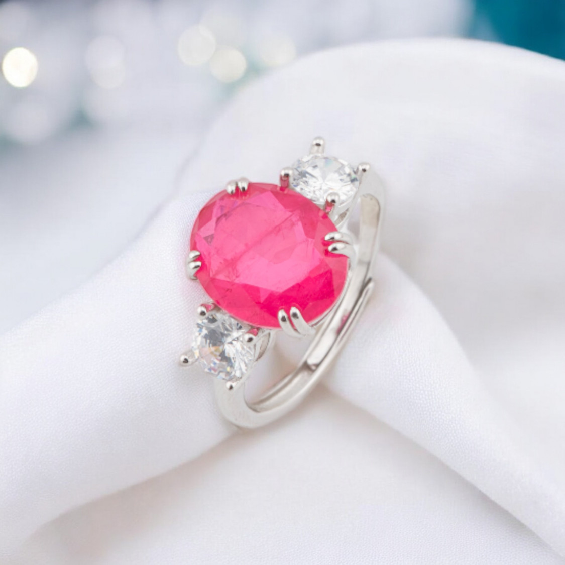 925er Silberring mit Zirkonia und weiteren Steinen, oval, 3-spitzig, rhodiniert, Rubin-RINGE AUS 925 SILBER | Worldofjewel.com