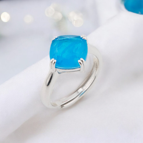 Anillo de plata 925 con circonitas y rombos bañados en rodio azul