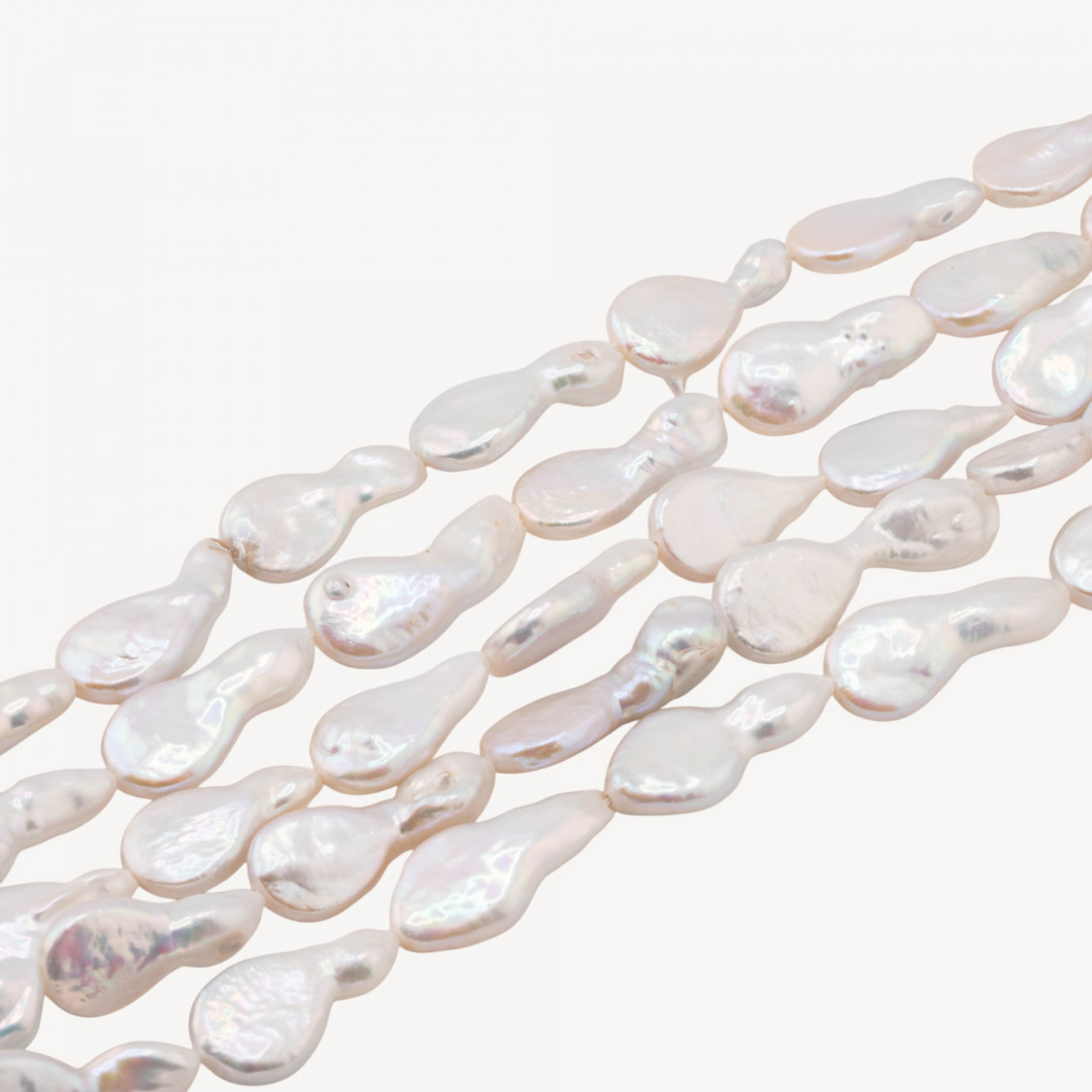 Baroque River Pearls Flat Drops (YGG) Weiß 25-30g-RIVER PEARLS BAROQUE SCARAMAZZE FLACH | Worldofjewel.com