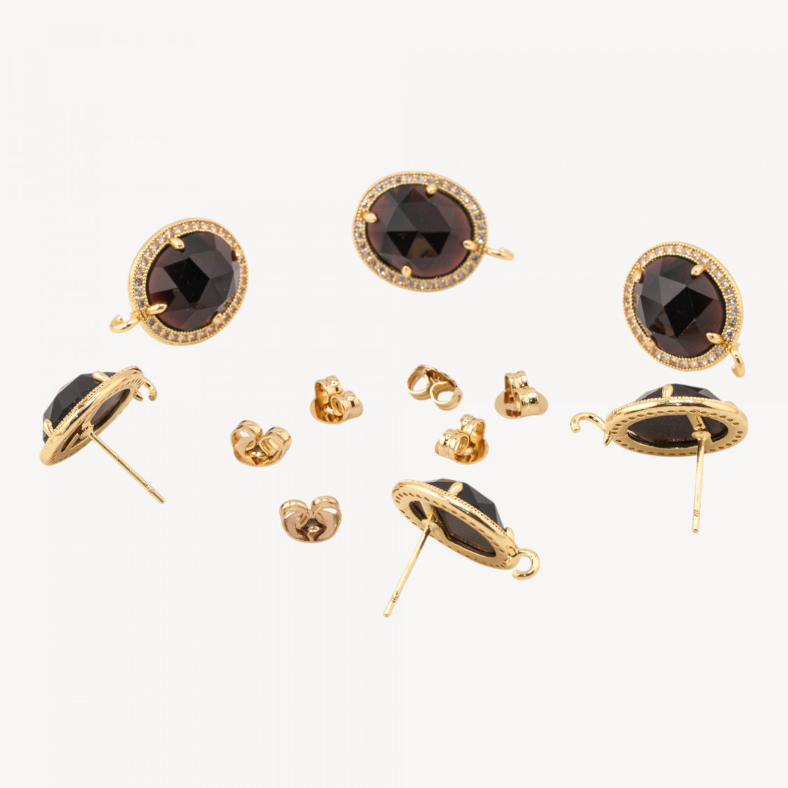 Base Per Orecchini Di Bronzo A Perno Con Pietre Dure E Strass 14x16mm 3 Paia Dorato Onice-BASI PER ORECCHINI CON PIETRE E PERLINE | Worldofjewel.com