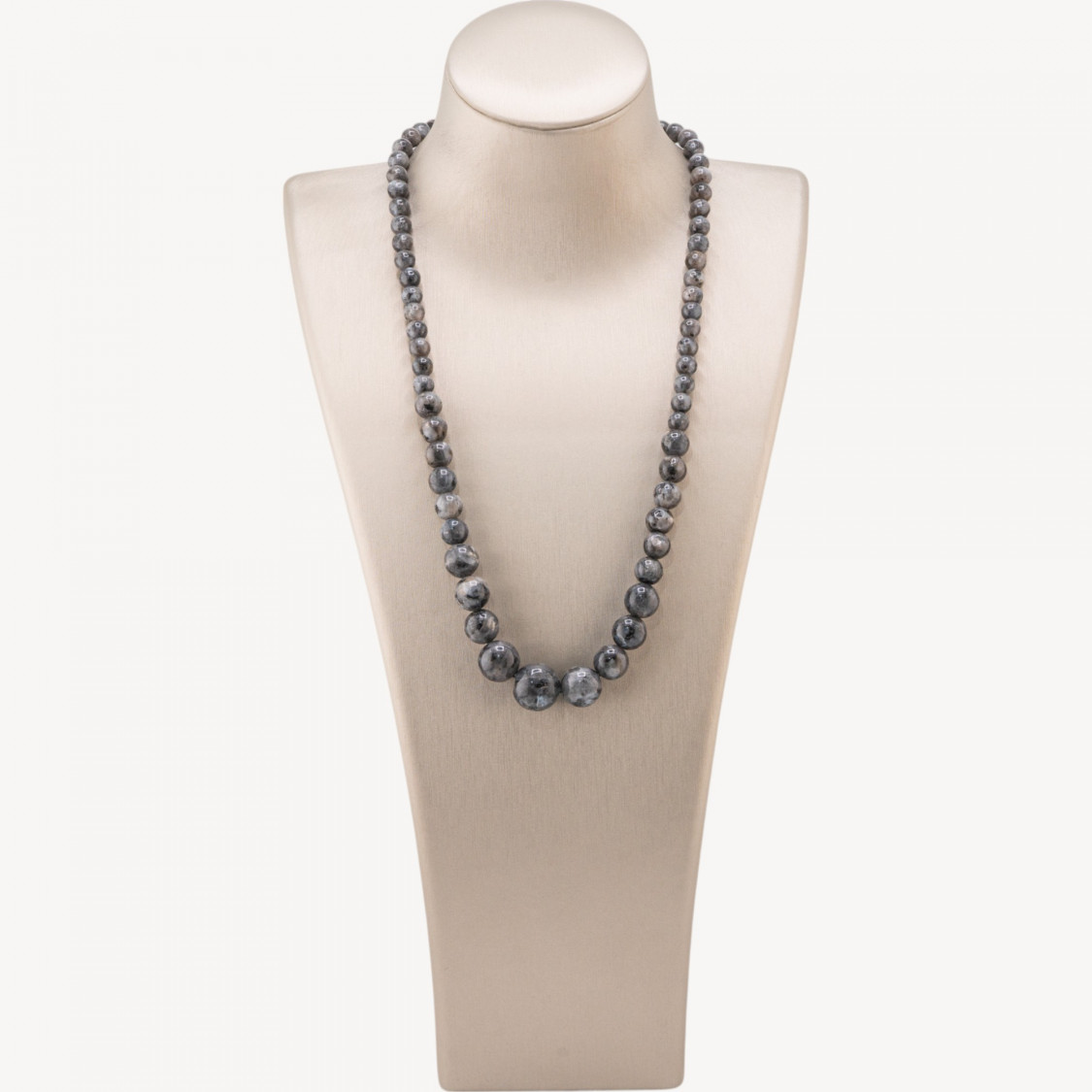 Halskette aus 6-14 mm Larichit-Halbedelsteinen-HALSKETTE AUS HARTEN STEINEN | Worldofjewel.com