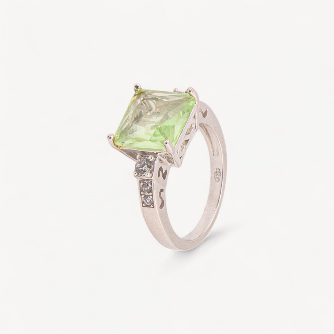 Anello Gioiello In Argento 925 Con Zirconi MOD.2742 10mm Verde-BAGUES EN ARGENT 925 | Worldofjewel.com