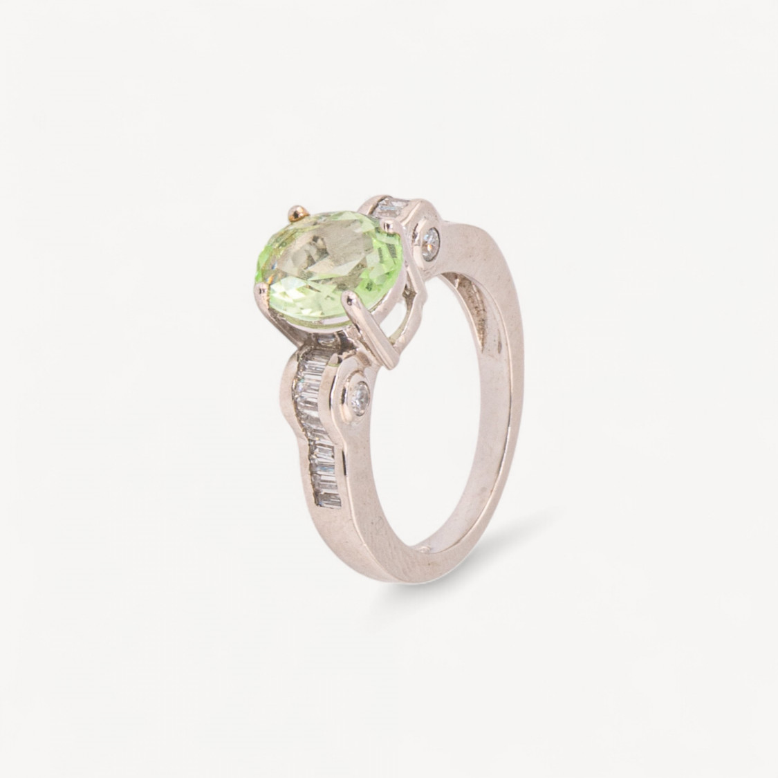 Bague en argent 925 avec zircone ronde verte MOD.2742 8,8 mm-BAGUES EN ARGENT 925 | Worldofjewel.com