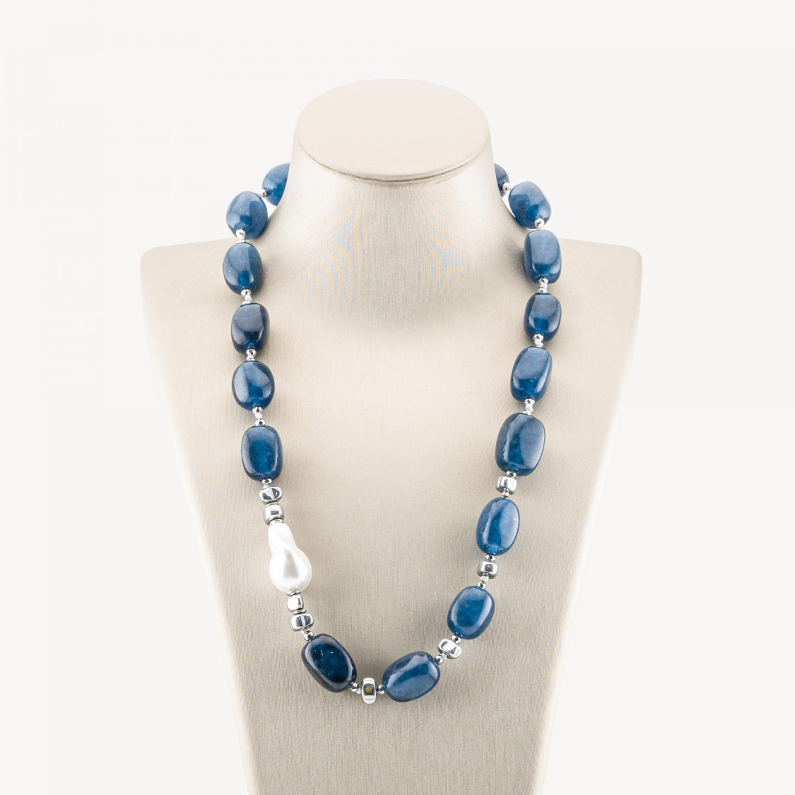Collana Bijoux con Pietre Dure e Perle di Maiorca 50cm + 5cm con Ematite Argentata e Giada Blu-COLLANE DESIGN CON PIETRE NATURALI E PERLE | Worldofjewel.com