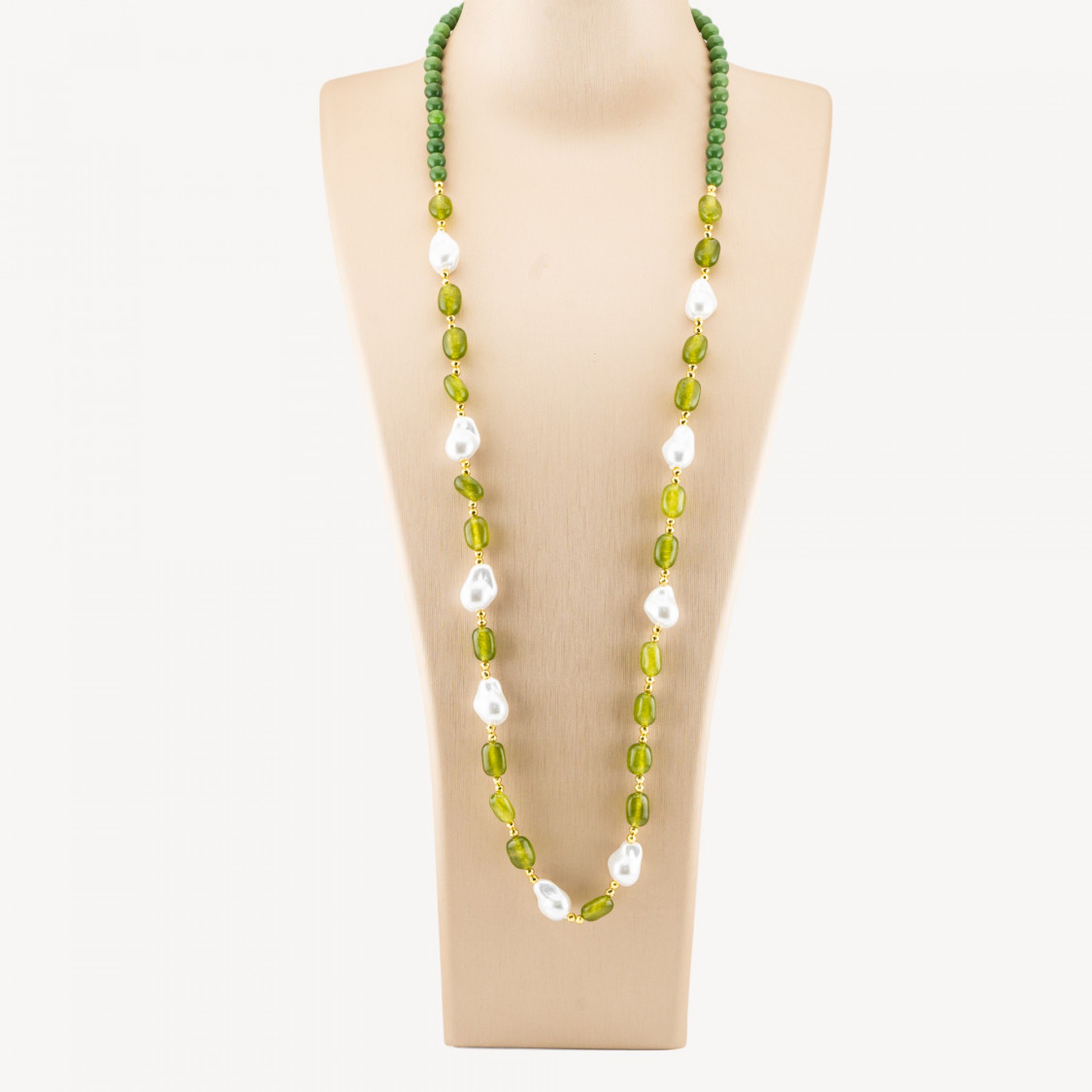 Collana Bijoux con Pietre Dure e Perle di Maiorca Barocche 80cm+5cm con Ematite Dorato e Giada Verde Peridot-COLLANE DESIGN CON PIETRE NATURALI E PERLE | Worldofjewel.com