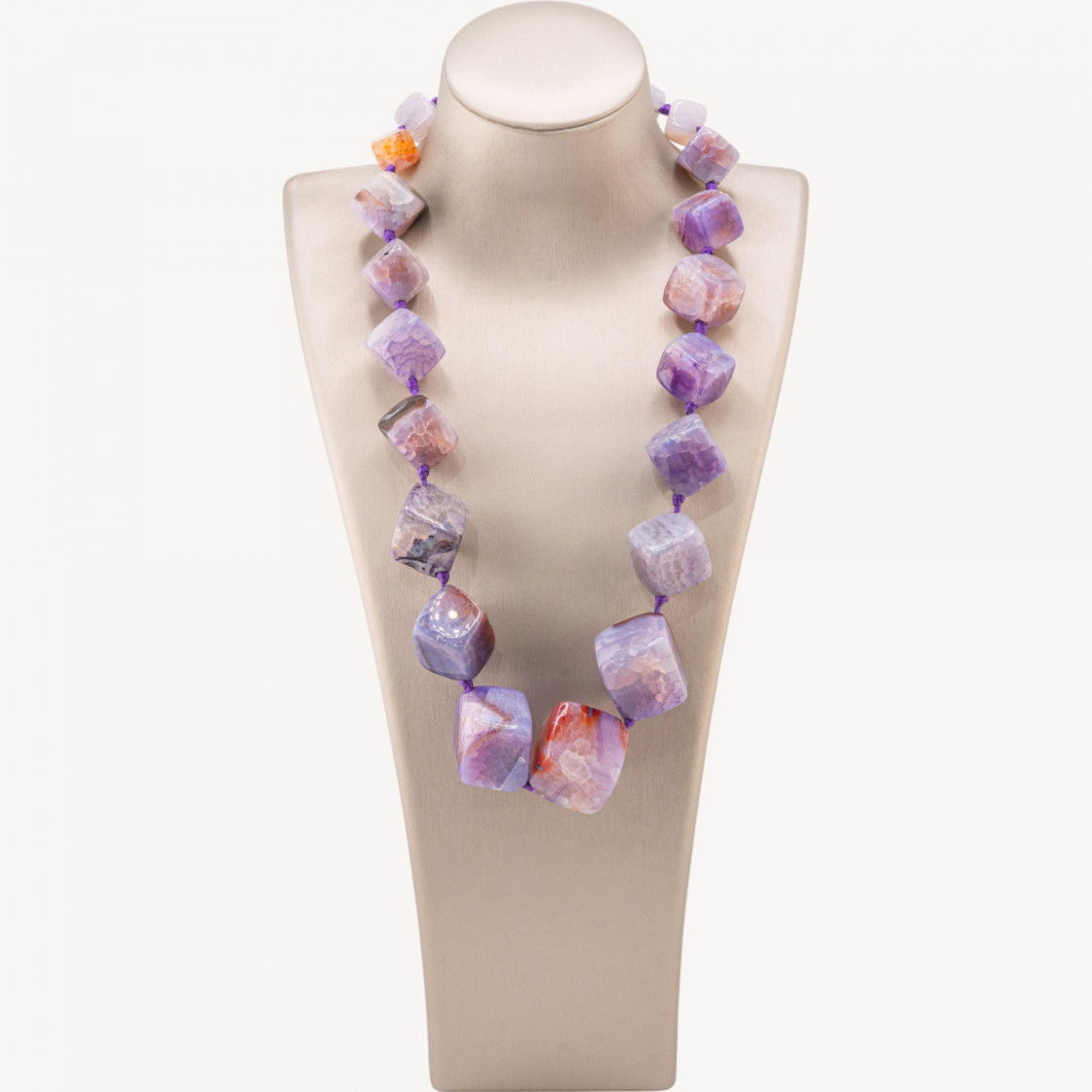 Collana Di Pietre Dure Annodate Con Chiusura Di Ottone 12-25mm Lunghezza Collana 55cm Agata Viola-COLLANE DI PIETRE DURE | Worldofjewel.com