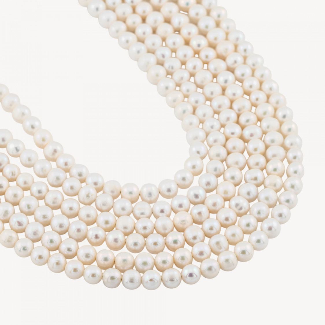 Perlas de río semicirculares blancas A+ de 5,5-6 mm-PERLAS DE AGUA DULCE DE 4-6 MM PERLAS CULTIVADAS | Worldofjewel.com