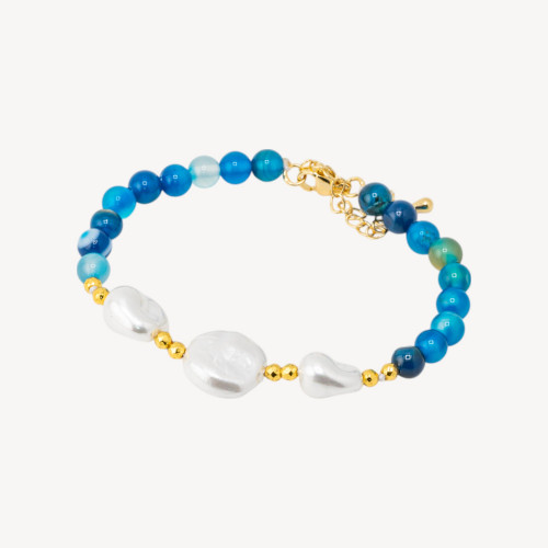 Armband mit Halbedelsteinen und drei mallorquinischen Perlen, 18,5 cm + 5 cm, mit goldenem Hämatit und blauem Achat