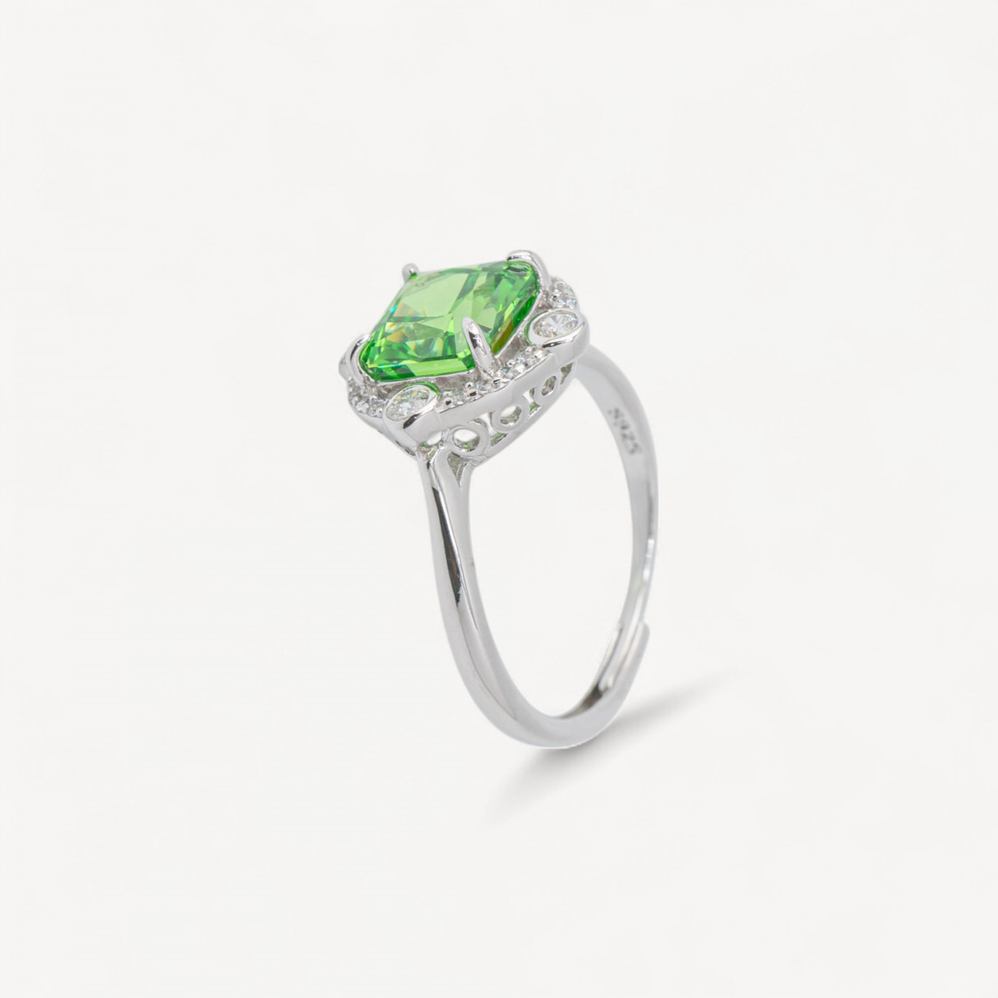 Anello In Argento 925 Con Corindone MOD1503 Rodiato Verde-ANELLI DI ARGENTO 925 | Worldofjewel.com