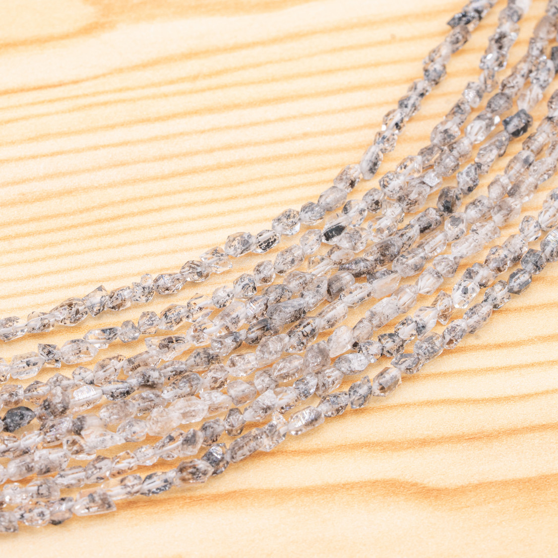 Diamante Sintetico Scaglie Scuro-PIETRE PREZIOSE E SEMIPREZIOSE | Worldofjewel.com
