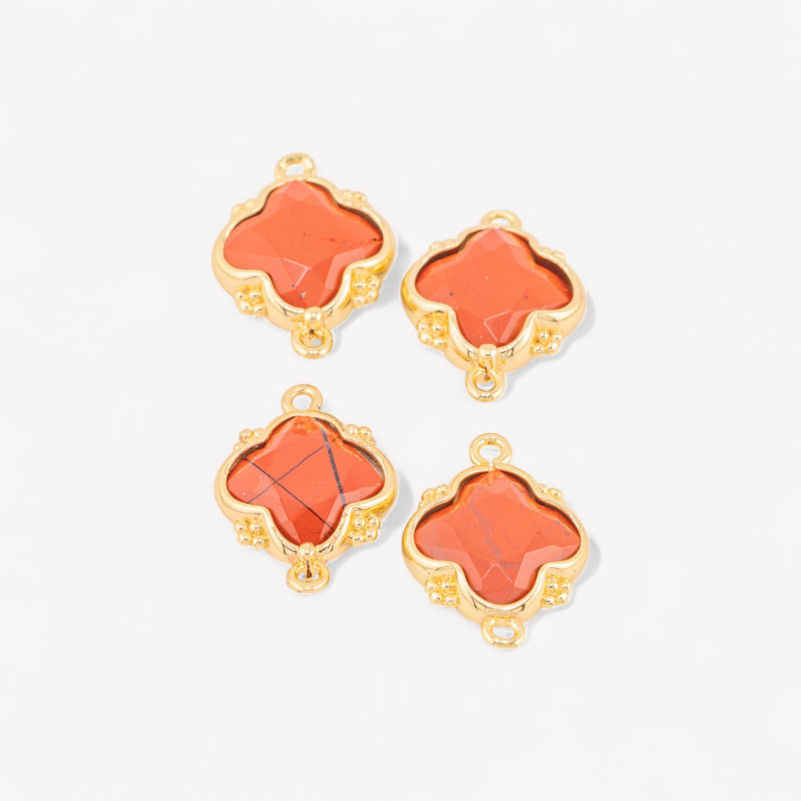 Connettore Componente Di Pietre Dure Incastonate Con Bronzo Quadrifoglio 2 Anellini 15x20mm 6pz Dorato Diaspro Rosso-LINKS PIETRE NATURALI COLLEZIONE LITHOS | Worldofjewel.com