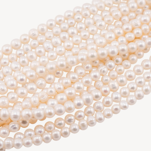 River Pearls Mikroperlen, halbrund, A+, 4,5–5,5 mm, Weiß