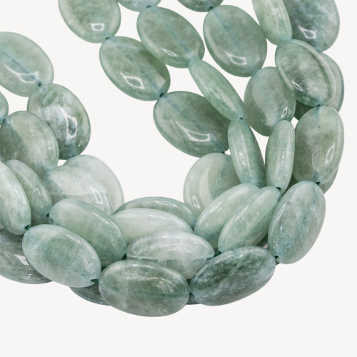 Jade ovale lisse et plat 13 x 18 mm vert glacier