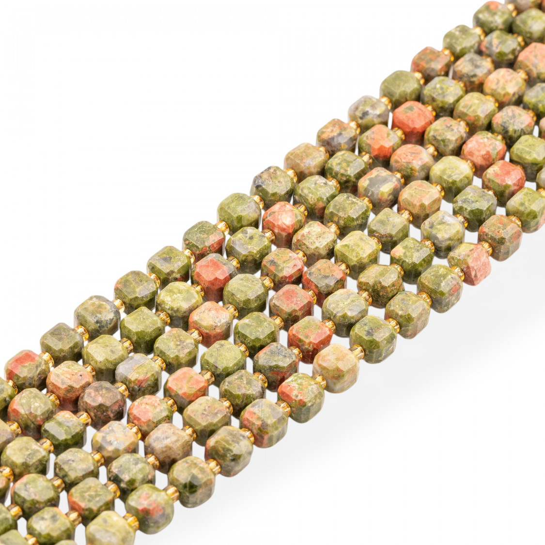 Cube à facettes taillé dur d'unakite de 6 mm-FACETTES 6 mm | Worldofjewel.com