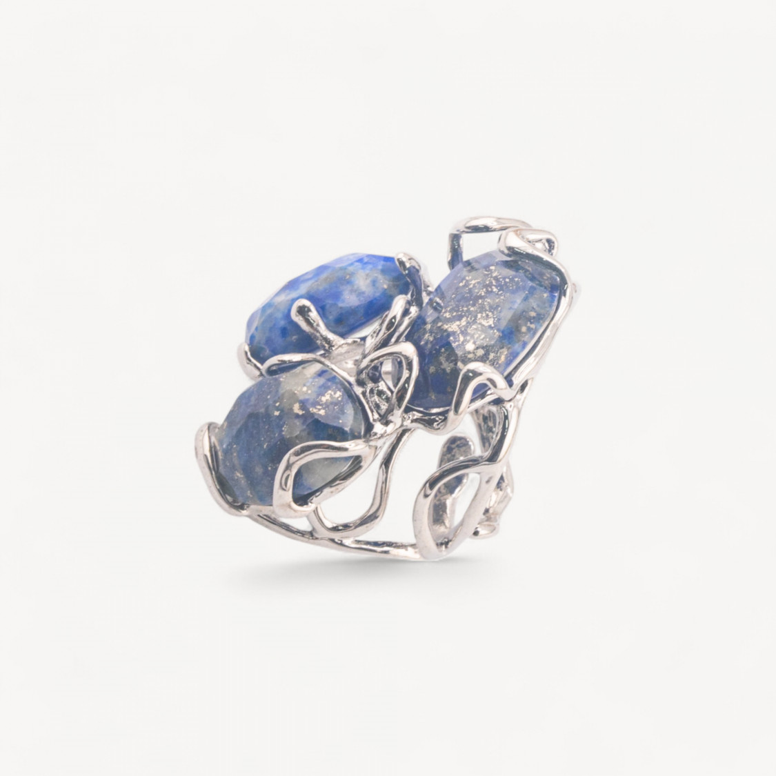 Bague ajustable en bronze rhodié de la collection Aurora ornée de lapis-lazuli | Bijou artisanal pour femme 32 x 36 mm-BAGUES POUR FEMMES AURORA LES PLUS VENDUES | Worldofjewel.com