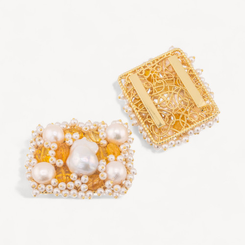 Élément central orné de perles, de pierres dures et de perles de rivière, enchevêtrés sur un filigrane, 35 x 45 mm, 1 pièce, pla