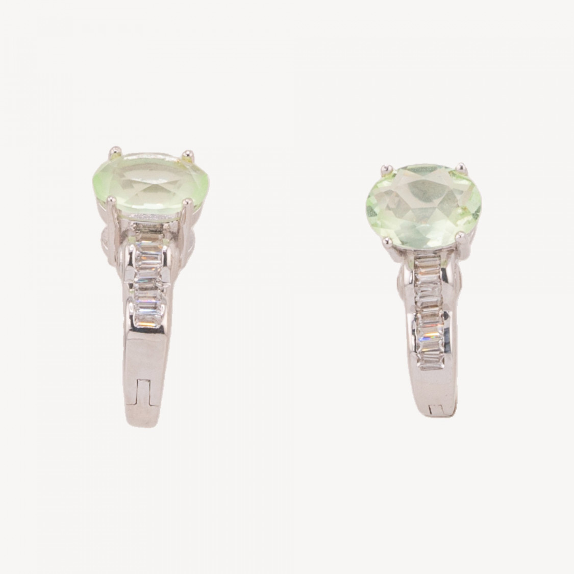 Boucles d'oreilles puces fermées en argent 925 avec pierre précieuse hydrothermale de 8 x 15,5 mm-ARGENT 925 DESIGN ITALIE | Worldofjewel.com